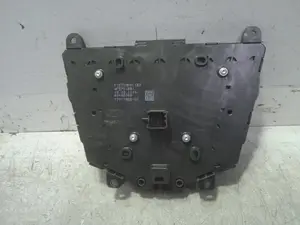 Foto de SISTEMA AUDIO / RADIO CD FORD FOCUS BERLINA (CEW) 1.0 EcoBoost CAT (125 CV / 92 KW) referencia F1ET18K811BD foto 2