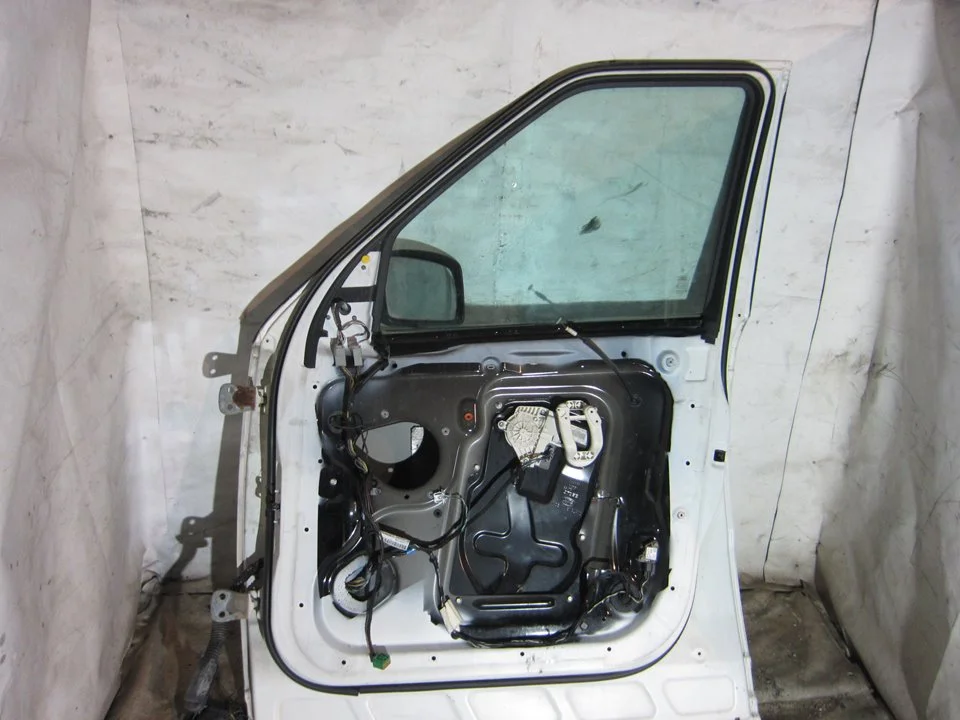 Foto de ELEVALUNAS DELANTERO DERECHO LAND ROVER RANGE ROVER SPORT 2.7 Td V6 CAT (190 CV / 140 KW) referencia D2R5A994731