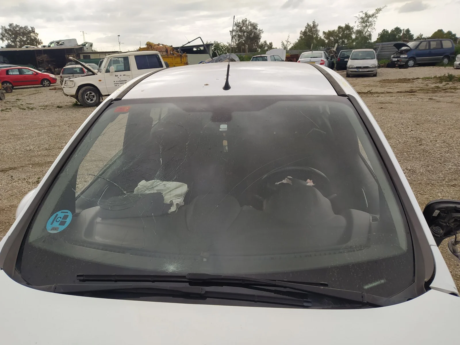 Foto de ANTENA FORD B-MAX (CB2) 1.5 TDCi CAT (95 CV / 70 KW) referencia 2761990