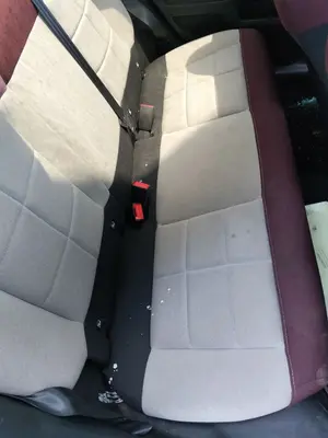 Foto de ASIENTOS TRASERO DERECHO CITROEN C4 CACTUS 1.2 12V VTi (82 CV / 60 KW) foto 2