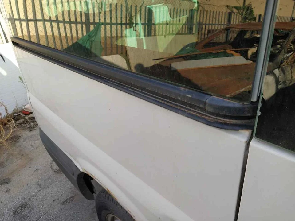 Foto de SOPORTE / GUIA PUERTA CORREDERA FORD TRANSIT COMBI (FY) 2.0 TD CAT (75 CV / 55 KW)