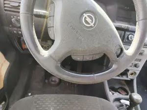 Foto de VOLANTE OPEL ZAFIRA A 2.0 DTI (101 CV / 74 KW) referencia 90437302 foto 3