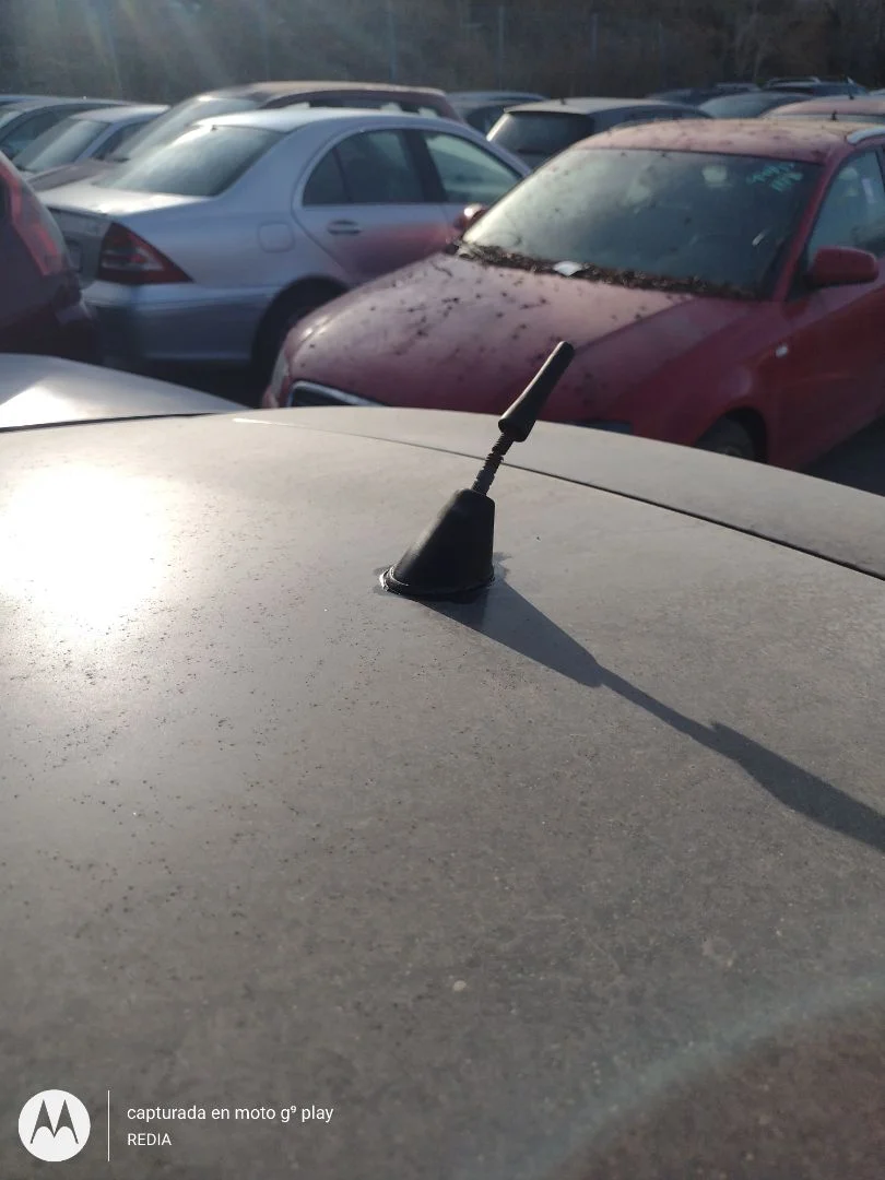 Foto de BASE DE ANTENA SEAT IBIZA BERLINA (6J5) 1.4 16V (86 CV / 63 KW)