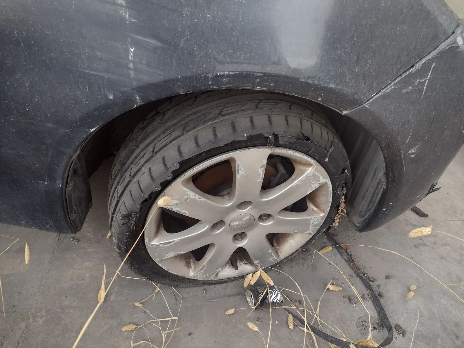 Foto de PINZA DE FRENO DELANTERA DERECHA MITSUBISHI COLT CZ3 BERL. 5 (Z30A) 1.5 DI-D CAT (95 CV / 70 KW) referencia 4605A066