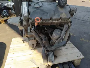 Foto de DESPIECE MOTOR VOLKSWAGEN T5 TRANSPORTER FURGÓN/COMBI (7H) referencia AXC foto 4