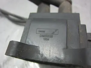 Foto de BOBINA ENCENDIDO FORD FOCUS BERLINA (CAK) 1.6 16V CAT (101 CV / 74 KW) referencia DMB805 foto 4