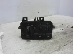 Foto de MANDO LUCES BMW SERIE 3 BERLINA (E46) 2.0 16V Diesel CAT (136 CV / 100 KW) referencia 61316901429