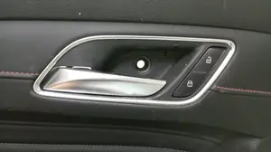 Foto de MANETA INTERIOR DELANTERA IZQUIERDA MG HS 1.5 Turbo (161 CV / 119 KW) referencia 10530912