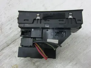 Foto de MANDO ELEVALUNAS DELANTERO DERECHO BMW SERIE X5 (E53) 3.0 24V CAT (231 CV / 170 KW) referencia 6907500 foto 6