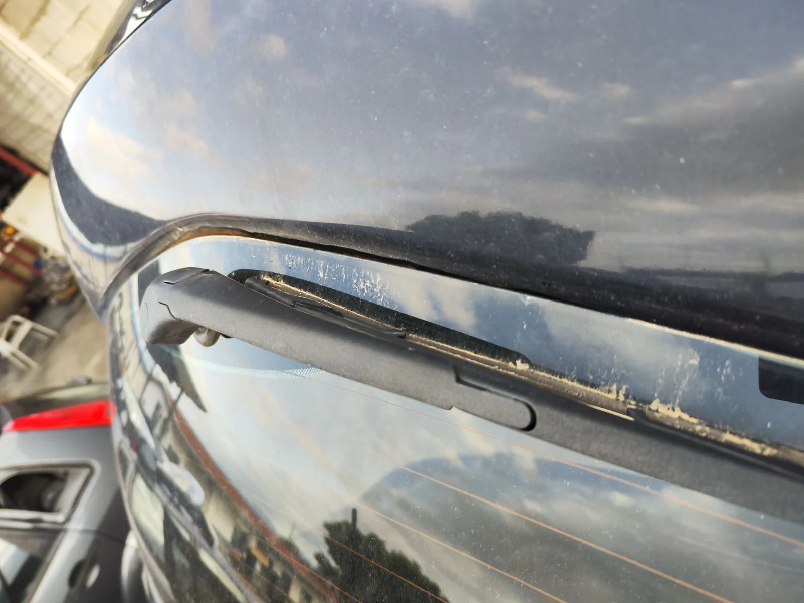 Foto de BRAZO LIMPIA TRASERO RENAULT CLIO III 1.2 16V (75 CV / 55 KW)
