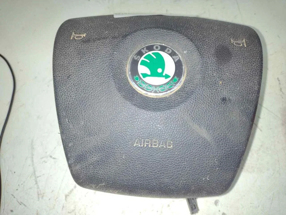 Foto de AIRBAG DELANTERO IZQUIERDO SKODA OCTAVIA BERLINA (1Z3) referencia 1Z0880201R3X1