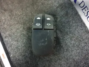 Foto de MANDO ELEVALUNAS DELANTERO IZQUIERDO FORD FOCUS BERLINA (CAK) referencia 98AG14529AB foto 4