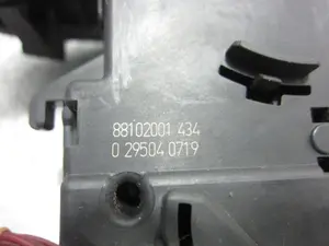 Foto de MANDO LUCES RENAULT MODUS I 1.4 16V (98 CV / 72 KW) referencia 88102001 foto 2