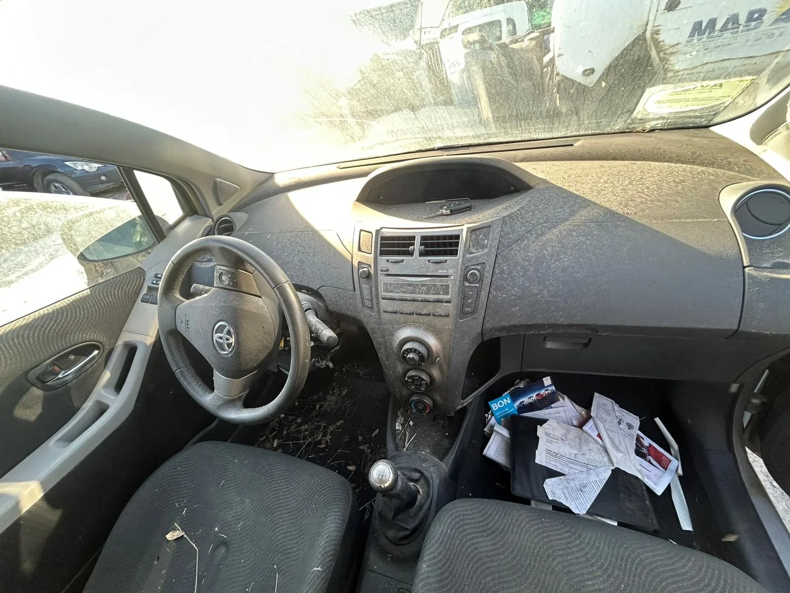 Foto de AIRBAG DELANTERO DERECHO TOYOTA YARIS (KSP9/SCP9/NLP9) 1.3 16V CAT (101 CV / 74 KW) referencia 739600D012