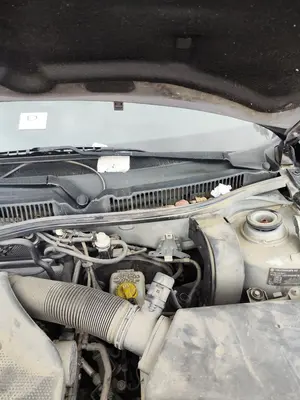 Foto de BRAZO LIMPIA DELANTERO IZQUIERDO VOLKSWAGEN BORA BERLINA (1J2)(1998) 1.9 TDI (110 CV / 81 KW)