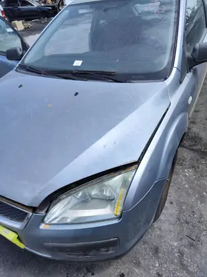 Foto de CAPO FORD FOCUS BERLINA (CAP) 1.8 TDCi Turbodiesel CAT (116 CV / 85 KW) referencia 1505771 foto 4