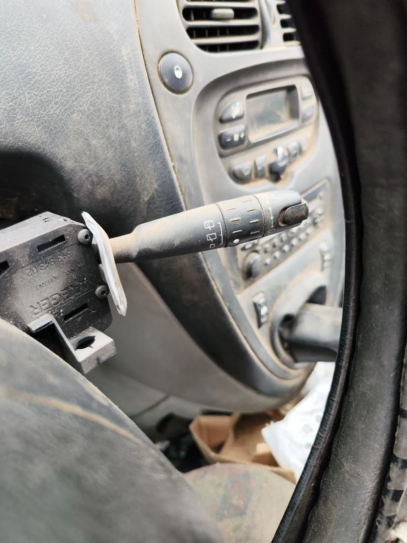 Foto de MANDO LIMPIA CITROEN XSARA PICASSO 2.0 HDi CAT (RHY / DW10TD) (90 CV / 66 KW)