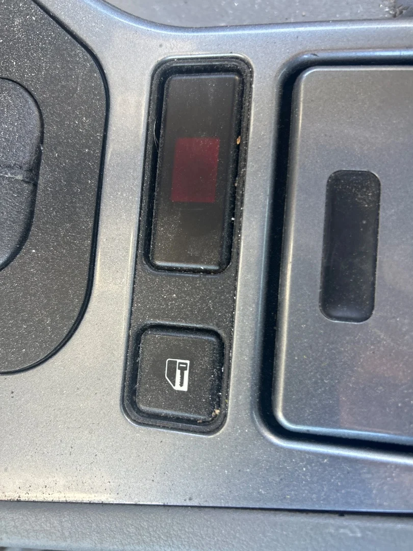 Foto de INTERRUPTOR BMW SERIE 5 TOURING (E39) 2.0 24V (150 CV / 110 KW)