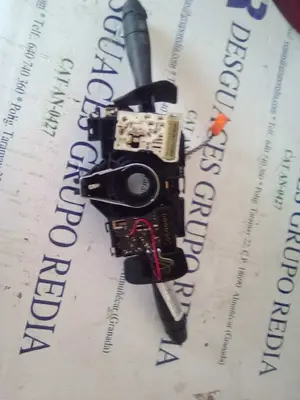 Foto de MANDO LUCES RENAULT CLIO II FASE II (B/CB0) 1.2 (58 CV / 43 KW) referencia 7700432856 foto 2