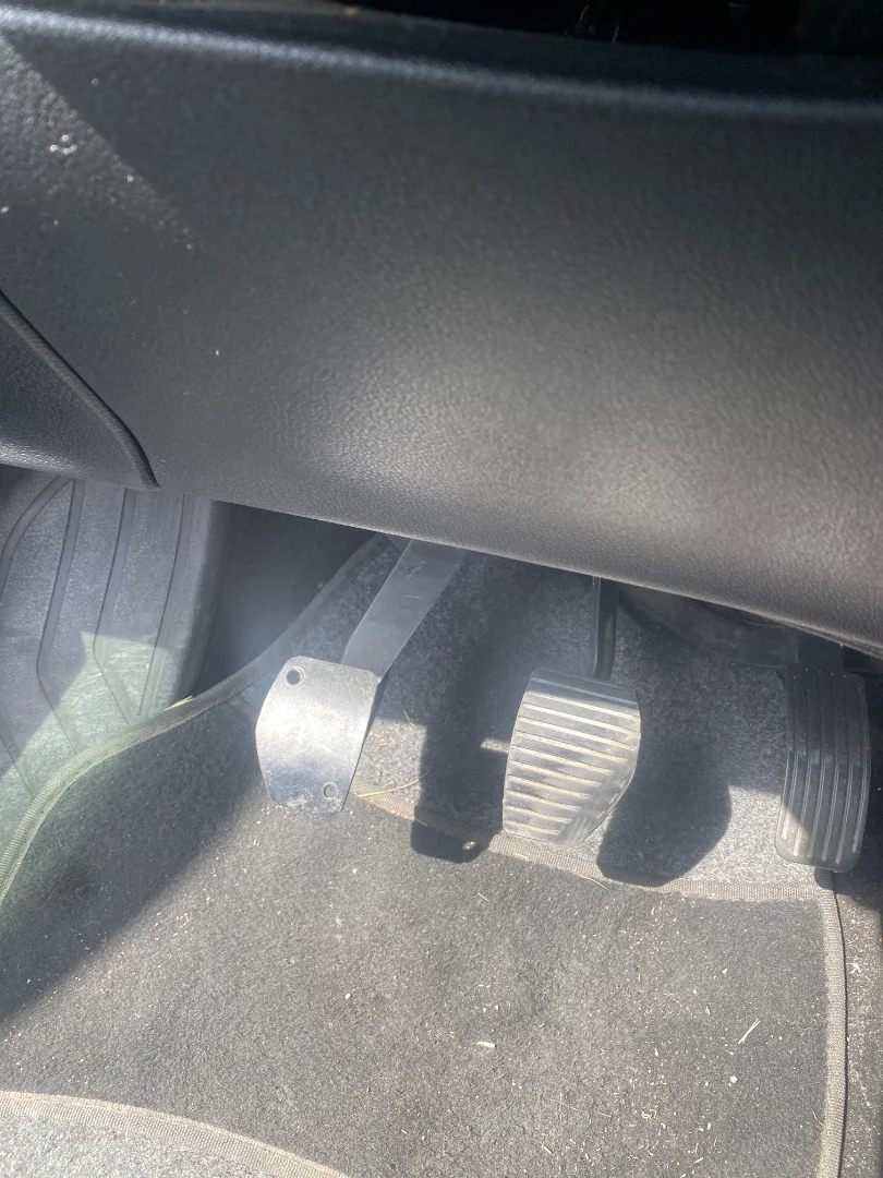 Foto de PEDAL EMBRAGUE PEUGEOT 308 1.6 16V HDi (90 CV / 66 KW)