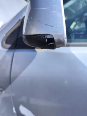 Foto de RETROVISOR IZQUIERDO VOLKSWAGEN POLO IV (9N1) 1.4 16V (75 CV / 55 KW) foto 2