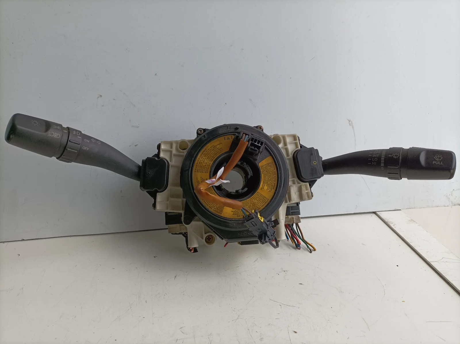 Foto de MANDO MULTIFUNCION HYUNDAI ELANTRA (XD) referencia 93400D110