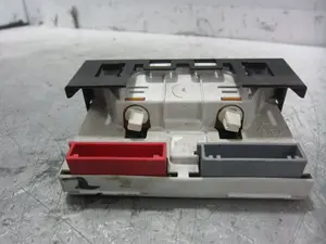 Foto de PANTALLA MULTIFUNCION RENAULT MEGANE I FASE 2 BERLINA (BA0) 1.9 dCi Diesel CAT (102 CV / 75 KW) referencia 8200028364A foto 2