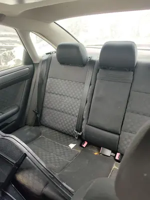 Foto de CINTURON SEGURIDAD TRASERO DERECHO AUDI A6 BERLINA (4B2) 2.5 V6 24V TDI (180 CV / 132 KW)