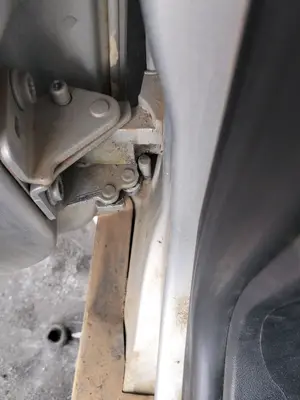 Foto de RETENEDOR PUERTA SEAT ALTEA (5P1) 1.9 TDI (105 CV / 77 KW)