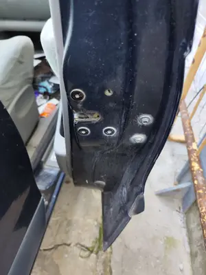 Foto de CERRADURA PUERTA DELANTERA DERECHA RENAULT SCENIC I (JA...) 1.9 dCi Diesel CAT (102 CV / 75 KW) referencia 7701473172