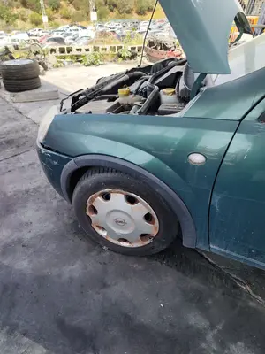 Foto de ALETA DELANTERA IZQUIERDA OPEL CORSA C 1.2 16V CAT (Z 12 XE / LW4) (75 CV / 55 KW) referencia 9196448