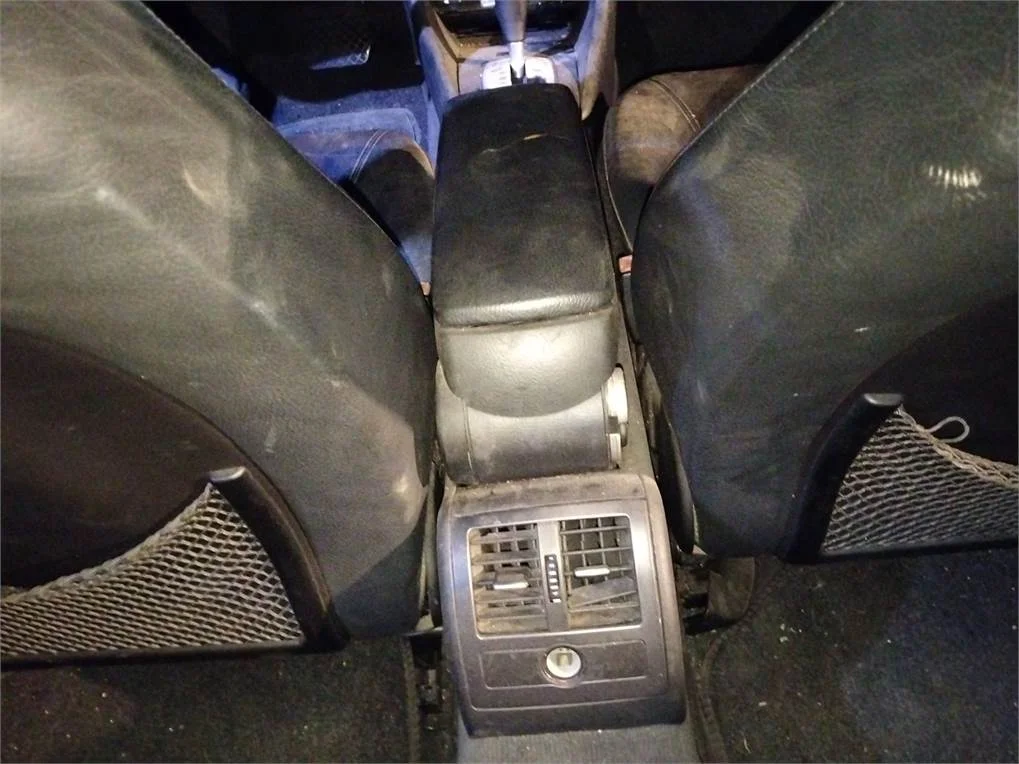 Foto de CONSOLA CENTRAL AUDI ALLROAD QUATTRO QUATTRO (4B5)