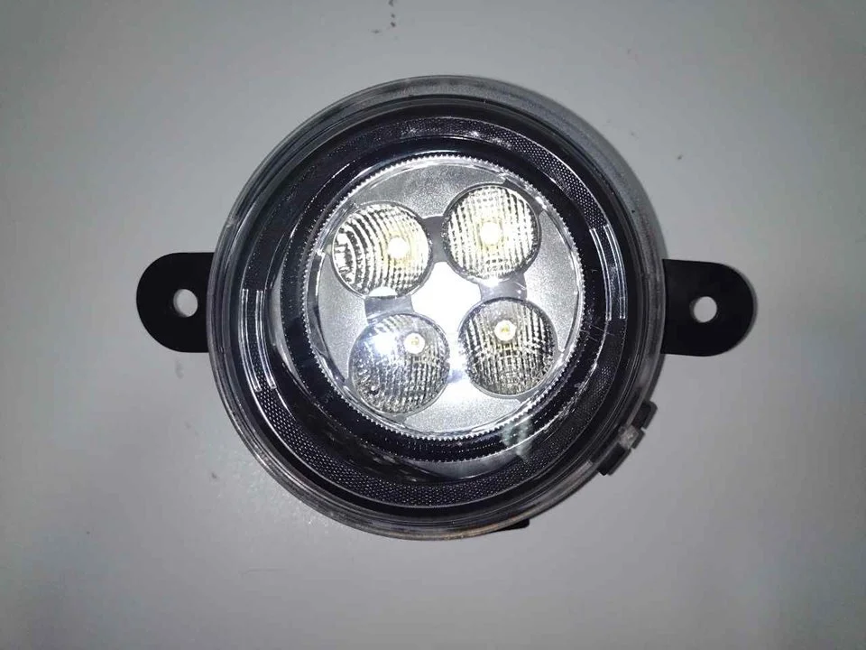 Foto de NO IDENTIFICADO RENAULT TWINGO III 1.0 SCe (71 CV / 52 KW) referencia 266056092R