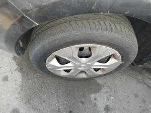 Foto de LLANTA RENAULT CLIO III 1.2 16V (75 CV / 55 KW) referencia 8200317808 foto 5