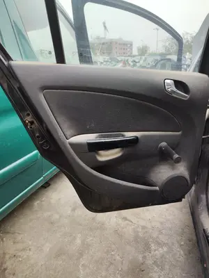 Foto de GUARNECIDO PUERTA TRASERA IZQUIERDA OPEL CORSA D 1.3 16V CDTI (75 CV / 55 KW)