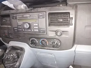 Foto de CALEFACCION ENTERA NORMAL FORD TRANSIT COMBI (TT9) 2.2 TDCi CAT (116 CV / 85 KW)