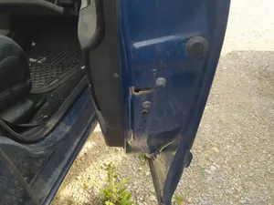 Foto de CERRADURA PUERTA DELANTERA DERECHA CITROEN C4 PICASSO 2.0 HDi FAP (150 CV / 110 KW) referencia 9136Y8