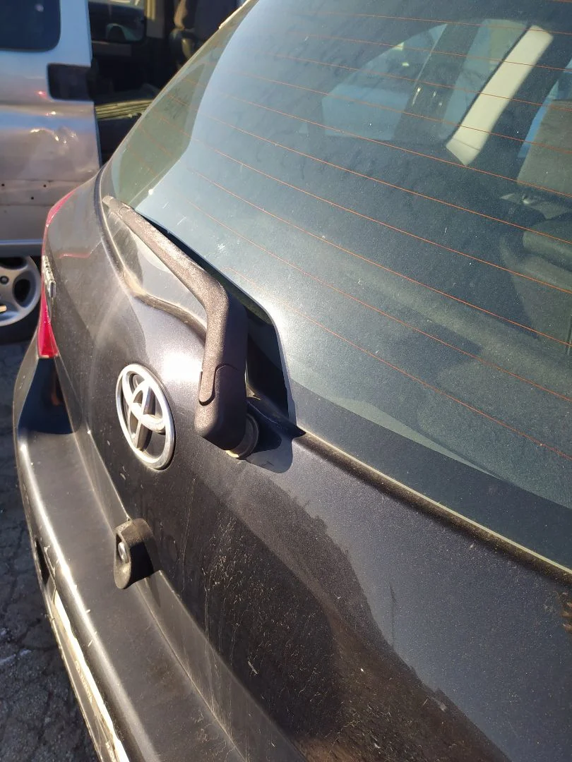 Foto de MOTOR LIMPIA TRASERO TOYOTA YARIS (KSP9/SCP9/NLP9) 1.4 Turbodiesel CAT (90 CV / 66 KW)