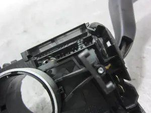 Foto de MANDO MULTIFUNCION SEAT IBIZA BERLINA (6J5) 1.2 TSI (86 CV / 63 KW) referencia 6R0953521G foto 3