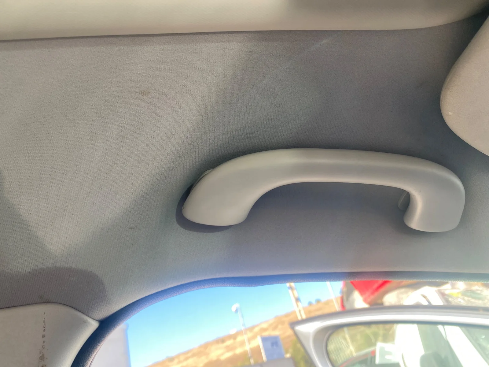Foto de ASIDERO TECHO DELANTERO IZQUIERDO PEUGEOT 3008 1.6 16V (120 CV / 88 KW)