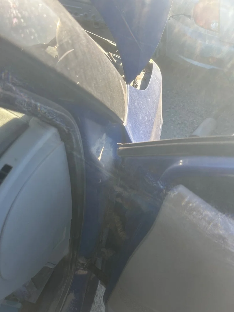 Foto de GOMAS CONTORNO PUERTA SKODA FABIA COMBI (5J5) 1.4 TDI (80 CV / 59 KW)