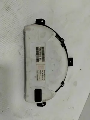 Foto de CUADRO INSTRUMENTOS CITROEN C3 1.4 HDi (68 CV / 50 KW) referencia P9650735480E foto 4