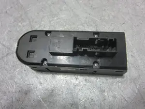Foto de MANDO ELEVALUNAS DELANTERO IZQUIERDO OPEL ASTRA H BERLINA 1.7 16V CDTI (101 CV / 74 KW) referencia 13228706 foto 4