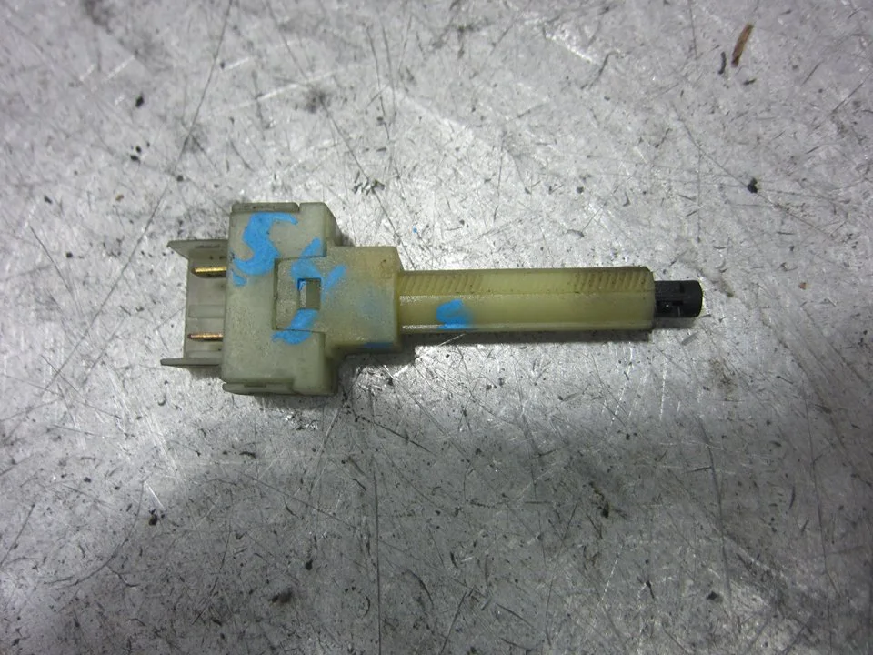 Foto de INTERRUPTOR SEAT IBIZA (6K1) 1.4 (60 CV / 44 KW)