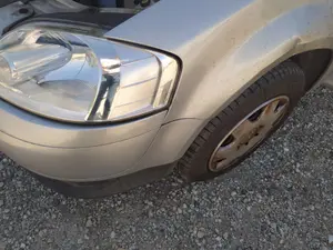 Foto de TRANSMISION DELANTERA IZQUIERDA VOLKSWAGEN FOX (5Z1)(04.2005) 1.4  (75 CV / 55 KW) referencia 6QE407271H