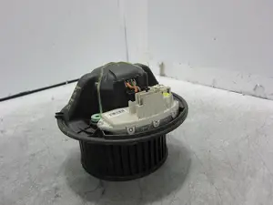 Foto de MOTOR CALEFACCION BMW SERIE 3 BERLINA (E90) 2.0 16V Diesel (163 CV / 120 KW) referencia 64119227670 foto 4