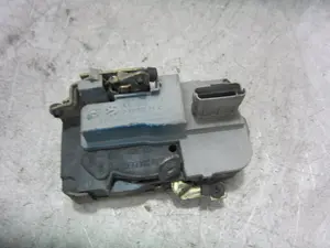 Foto de CERRADURA PUERTA DELANTERA IZQUIERDA PEUGEOT 206 CC CABRIO-COUPÉ 1.6 16V CAT (109 CV / 80 KW) referencia 9135R9 foto 5