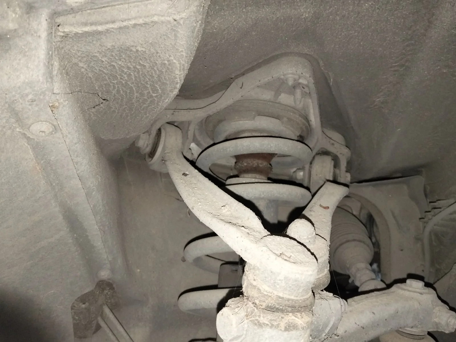 Foto de BRAZO SUSPENSION DELANTERO IZQUIERDO AUDI A4 BERLINA (8E)