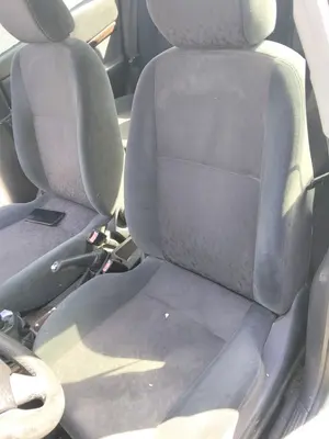 Foto de ASIENTO DELANTERO IZQUIERDO FORD FOCUS BERLINA (CAK) 1.6 16V CAT (101 CV / 74 KW)