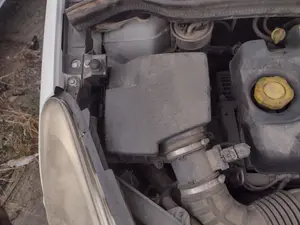 Foto de CAJA FILTRO AIRE OPEL CORSA D 1.3 16V CDTI (75 CV / 55 KW) referencia 13275926